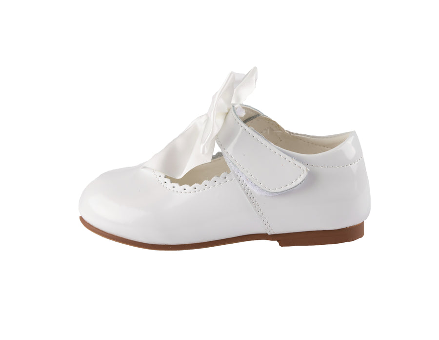 Maryjane bow shoe