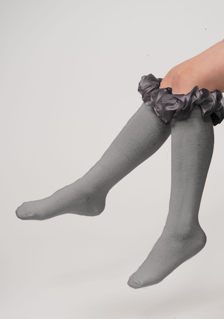 Ruffle ribbon knee length socks